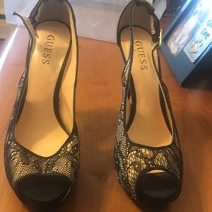 Guess lace slingbacks Black and Tan size 7 1/2
